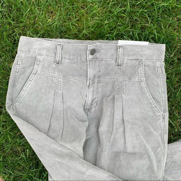 American Eagle Corduroy Pleated Grey Mom Jeans - Picture 4 of 7